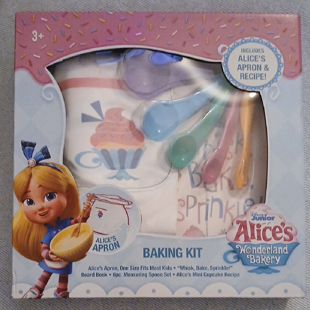 Junior Baking Kit - Multicolor